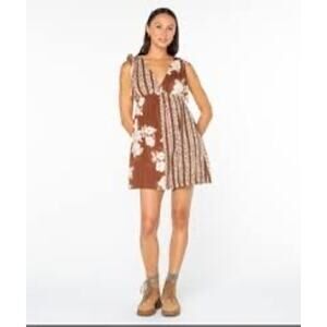Roxy In The Moment Floral Mini Dress Size S NWT
